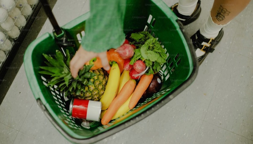 How to Stop Wasting $624/Year on Groceries